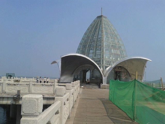 ?煙臺萊山區東山棧橋隔熱膜施工